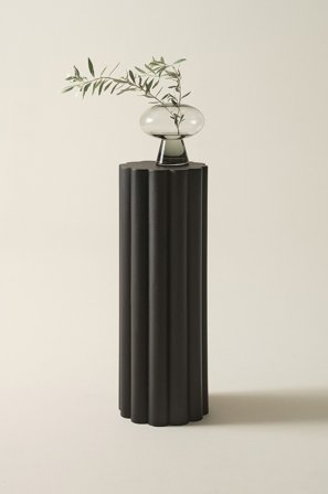 Jotex - Pidestall Svart - CHANTESSE - Kjøp Sidebord & småbord hos Jotex