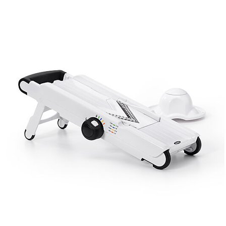 OXO V-mandolin til frukt og grønnsaker