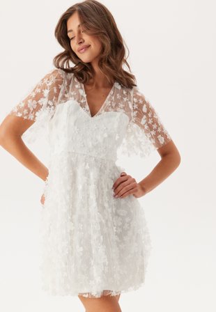 Bubbleroom Occasion - 3D Floral V-neck Dress - White - Kläder