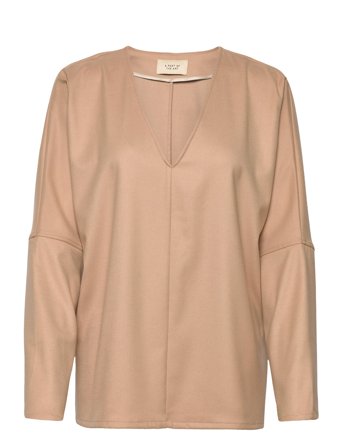 A Part Of The Art | Off Duty V-Neck Sweater | XS