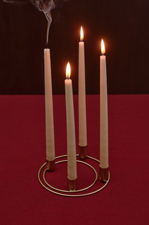 Jotex - Stearinlys 4 Stearinlys messing - ESTER - Kjøp Lysestaker hos Jotex