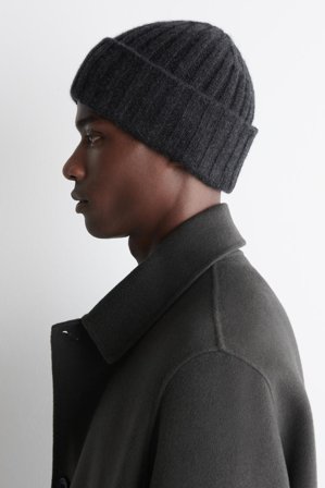 COS Homme Bonnet Avec Détails Côtelés Épais En Cachemire in Noir
