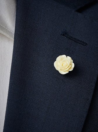 John Henric Men's Off White Lapel Pin Reus Size Onesize