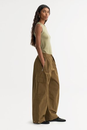 Soft Goat - Featherlight Singlet - Kashmirtröja dam - M - Khaki