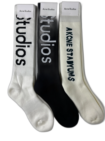 Acne Studios vita och svarta strumpor