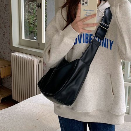 Crossbody Bag Skulderveske SVART