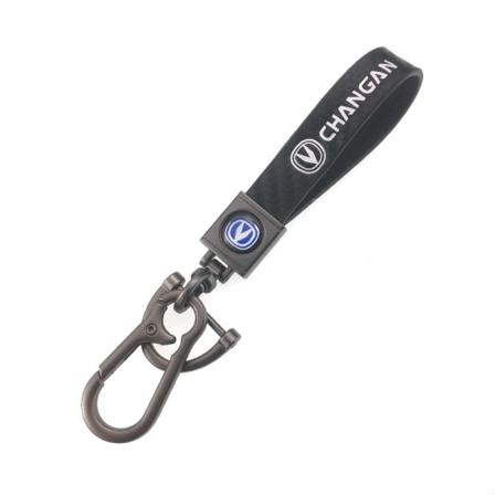Suosituin autologon avaimenperä - Hiilikuitunahkainen hihna sinkkiseoksesta valmistetulla hevosenkenkälukolla auton avaimille Gun + BMW