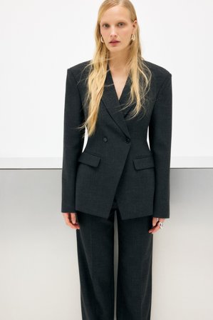 NA-KD - Tettsittende dobbeltspent blazer - Figursydd blazer - Grå - EU 32