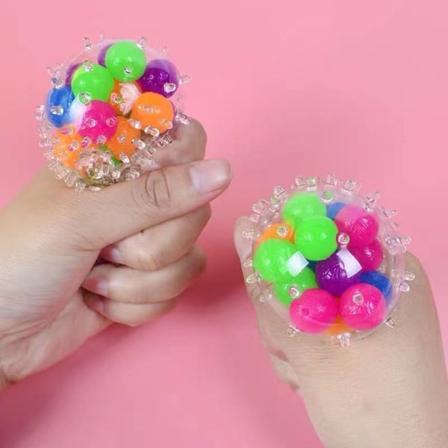 3 kpl Uusia hauskoja painepalloja, puristusleluja