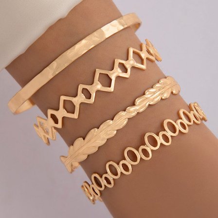 23721-Golden Fashion Dam Vintage Personlig Överdriven Bred Sido Armband Set Guld Glansigt Oregelbundet Armband Armband 4 Styck Set