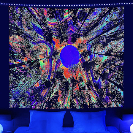 Fargerik UV-reaktiv Måneveggteppe for Soverom, Stue, Studentbolig - Skogtreveggdekor (95x73cm)