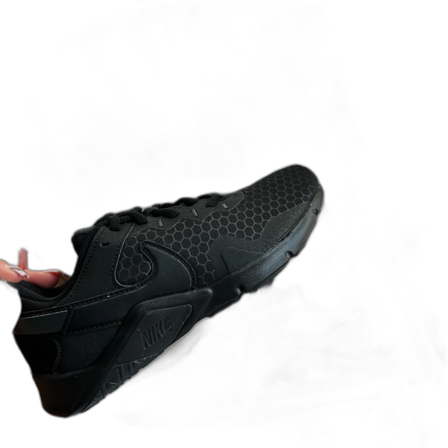 W Nike legend essential 2