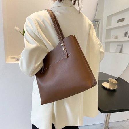 Väskor, damväskor, damväskor med axelrem, stora handväskor