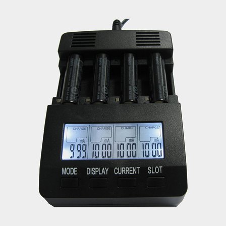 Carregador de baterias AA / AAA Japcell, com visor LCD, para até 4 pilhas AA / AAA