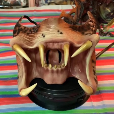 Alien vs. Predator -naamio dreadlock-hiuksilla, airsoft-kypärä, kauhu, pelottava, koko naamio, cosplay, Halloween-asu, rekvisiitta