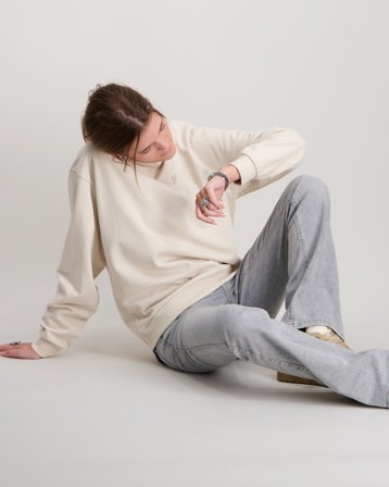 Lyle & Scott Heavy Weight Drop Shoulder Crew Beige Hoodies Meisjes - Kids Brand Store