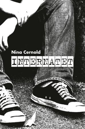 Internatet - Bok av Nina Cernold - Kartonnage