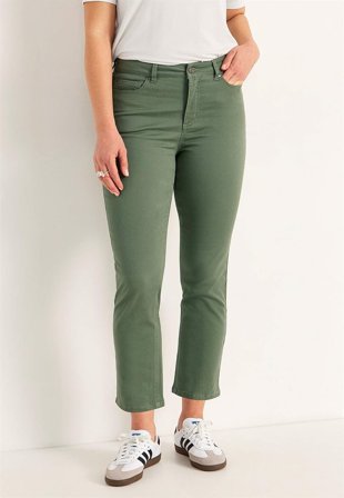 Cellbes of Sweden - Lidt slankeree ankeljeans i kakigrøn til damer i størrelse 42