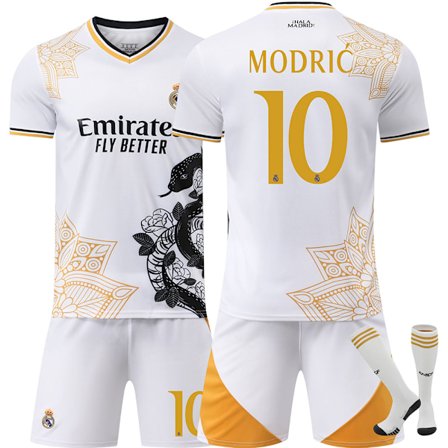 2526 Uusi Real Madrid Valkoinen K rme Erikoisversio Jalkapallopaita Nro 7 Cristiano Ronaldo ja muiden t htien aikuisten ja lasten setti, r j yt areena