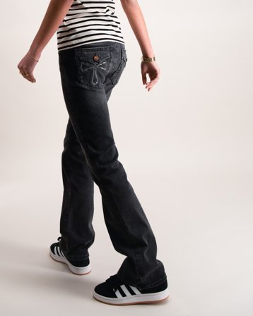 Gina Tricot Young Premium embroidery jeans Grå Jeans Jente - Kids Brand Store