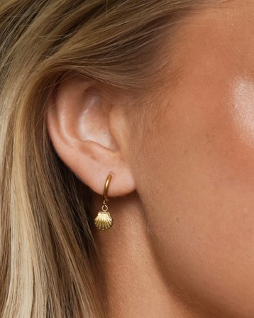 Timi of Sweden Ane - Seashell Hoop Earrings Guldig Smycken Tjej - Kids Brand Store