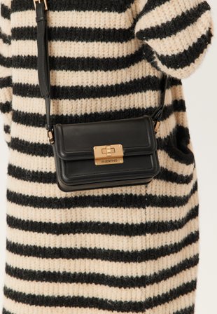 Valentino Floren Flap Bag 001 Nero Vaatteet