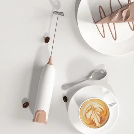 Elektrisk mælkepisker til hjemmet, kaffeblander, håndholdt automatisk pisker, hurtigere og mere praktisk, frigiver hænder White coffee color
