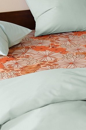 Jotex - Bold Faconsyet Lagen Orange/multi - FIORI - Køb Faconsyede lagener hos Jotex
