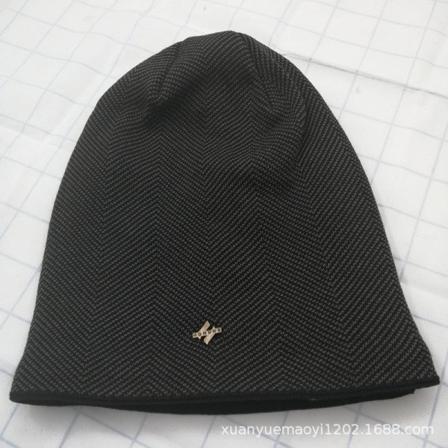 Varm vinterstrikket huehue til mænd Fleeceforet fortykket trøje Blandet farve Passende uldne høreværn Unisex Black M