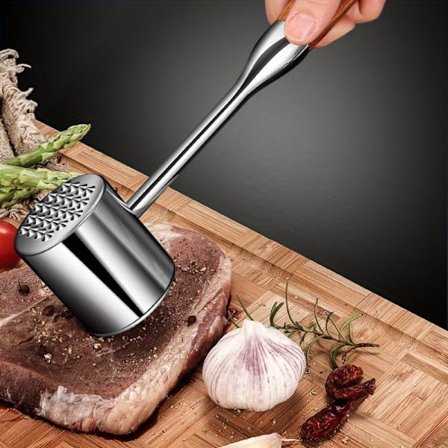 Ruostumattomasta teräksestä valmistettu lihanmureuttajan vasara puukahvalla, kaksipuolinen raskas malli