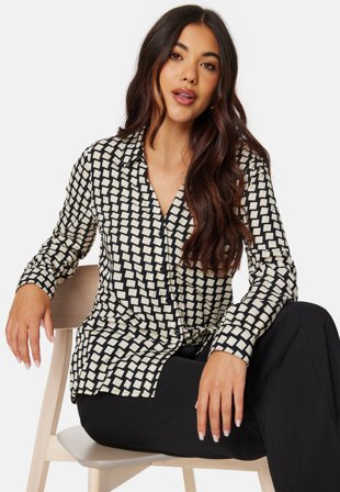 Happy Holly Iris shirt Patterned Klær