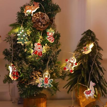 LED Julelys med Julenissen, Snømann og Tre - Innendørs Lysdekorasjoner Yellow Warm