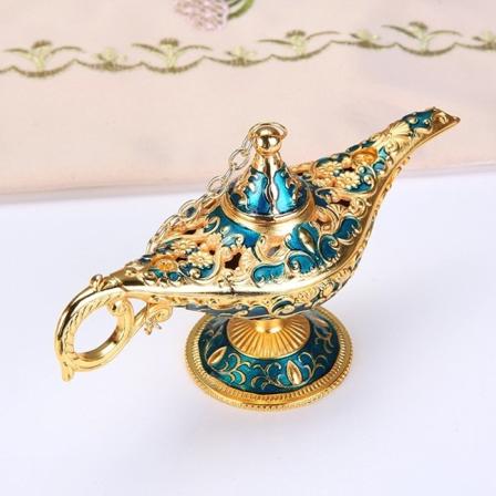 Europeiskt Retro Hantverk Dekoration Kreativt Ornament Rekvisita Önskemål Ljus Modell Gåva Metal Trompet Forntida Magic Lampa