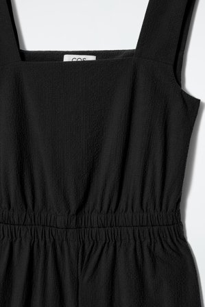 COS Femme Combinaison Large Dos Ajouré En Crêpe in Noir