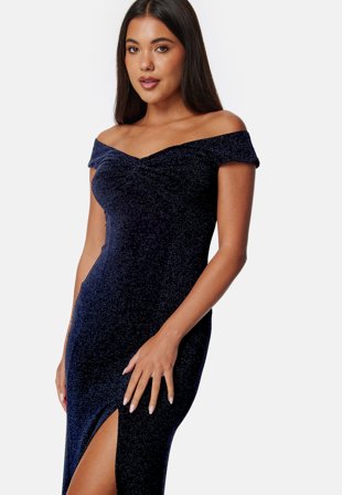 Bubbleroom Occasion - Sparkling Twist Off Shoulder Gown - Dark blue - Kläder