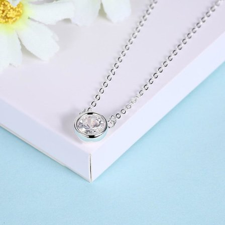 Sterling Silver Halsband Mini Runda Diamond Pendant Mode Lovely Necklace Sh-N