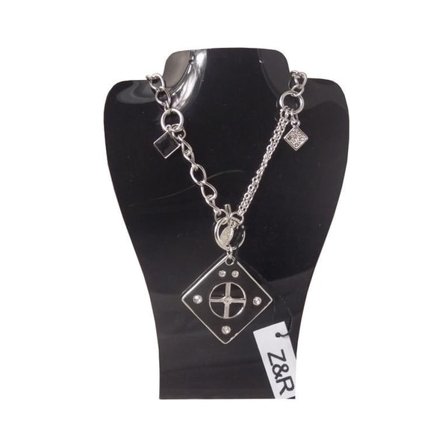 Z&R Design - Boho Halsband i Silver Färg - Berlocker & Svart Fyrkantigt Hänge med Swarovski Kristaller