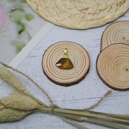 Trapeshänge - Guldpläterad - Naturstenar Tiger Eye