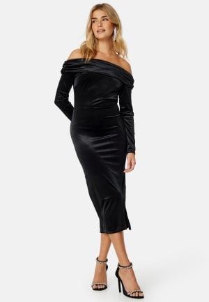 Bubbleroom Occasion - Sofielle Velvet Midi Dress XL - Black - Kläder - Dam