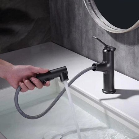 Kran i koppar och zinkpläterad mässing, svart, utdragbar varm- och kallvattenkran