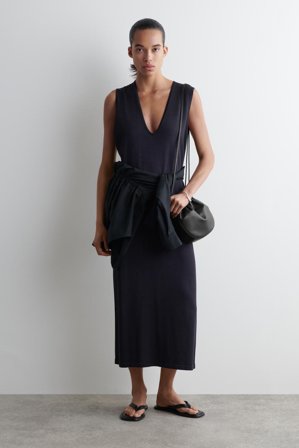 COS Women's Borsa A Tracolla Arricciata In Pelle in Nero