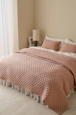 &Home - Päiväpeite Heaven Dottie - Roosa - Päiväpeitteet - 150X250 - - Homeroom