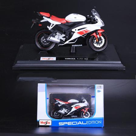Yamaha Yzf R6 1:18 Moottoripy r malli Leikkimoottoripy r Alustalla