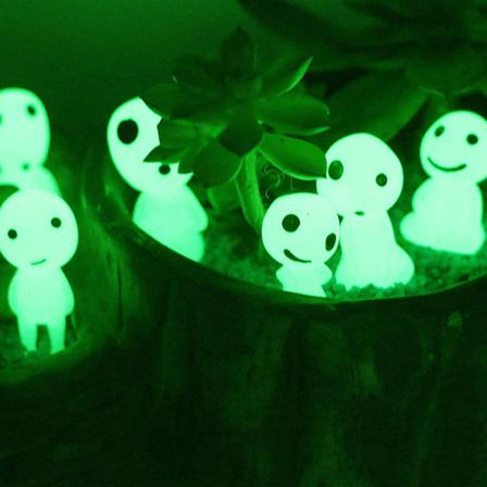 10 St Halloween Lysande Främmande Figur Skulptur Trädgårdsdekor
