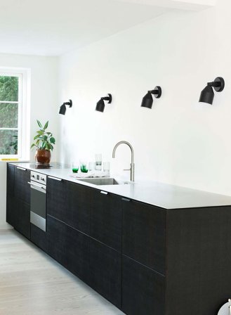 Klip vegglampe - sort