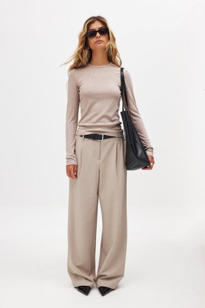 NA-KD Basic Recycled långärmad ribbstickad topp med rund hals - Bastoppar - Beige - XXS