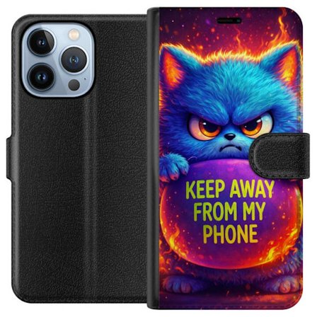 Kompatibelt Lommeboketui til Apple Apple iPhone 13 Pro Sinna lodne blå katt med teksten "Hold deg unna telefonen min" i neonfarger og ildlignende eff