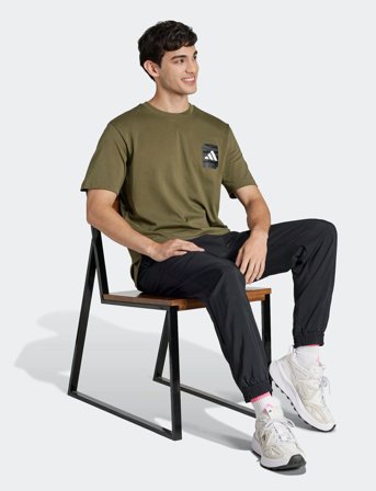 adidas Sportswear M C Camo Wv Tee - Khaki green - S