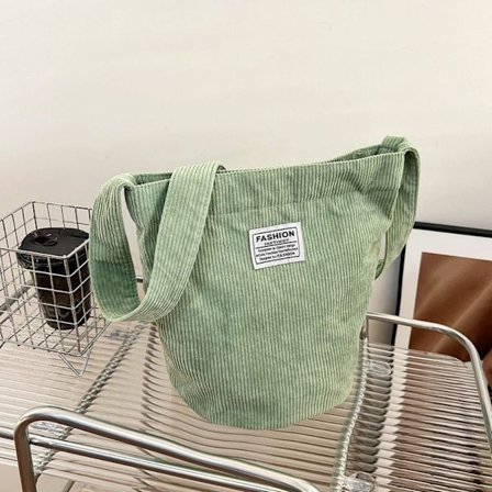 Manchester Crossbody Väskor Bucket Bags GRÖN