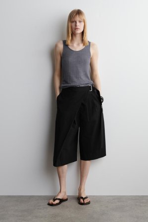 COS Femme Débardeur En Maille De Soie Côtelée in Gris